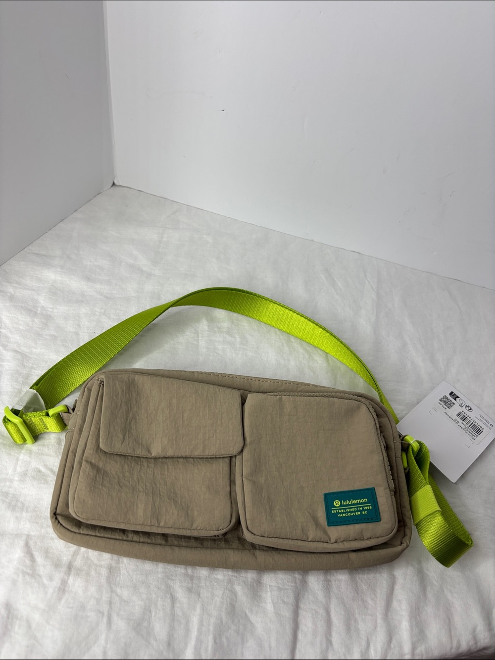 Lululemon Multi-Pocket Crossbody In Sheer Oak Sour Grape NWT